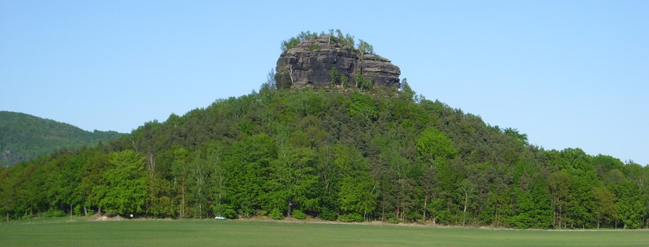 Zirkelstein mit Zirkelsteinresort.